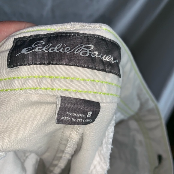 Shorts - Picture 3 of 5